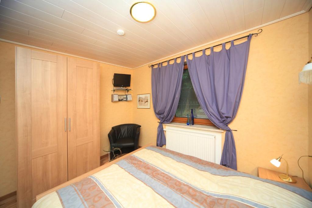 Altes Zollhaus Naehe Luxemburg Hotel Ammeldingen an der Our Стая снимка